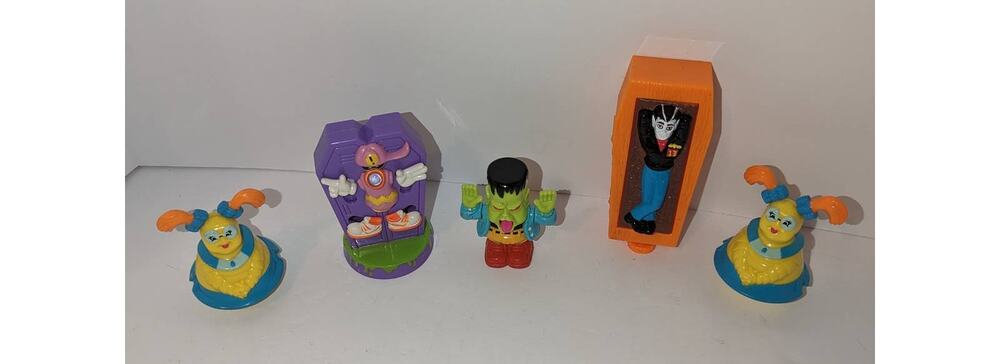 Lot Vintage McDonalds Gravedale High Happy Meal Toys Complete Set